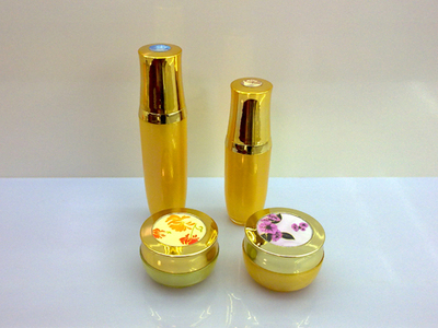 白度化妝品 白度韶關(guān)專柜正品化妝品批發(fā)_白度化妝品 白度韶關(guān)專柜正品化妝品批發(fā)價(jià)格_白度化妝品 白度韶關(guān)專柜正品化妝品批發(fā)廠家-勤加緣網(wǎng)【美麗女人化妝品批發(fā)貿(mào)易】